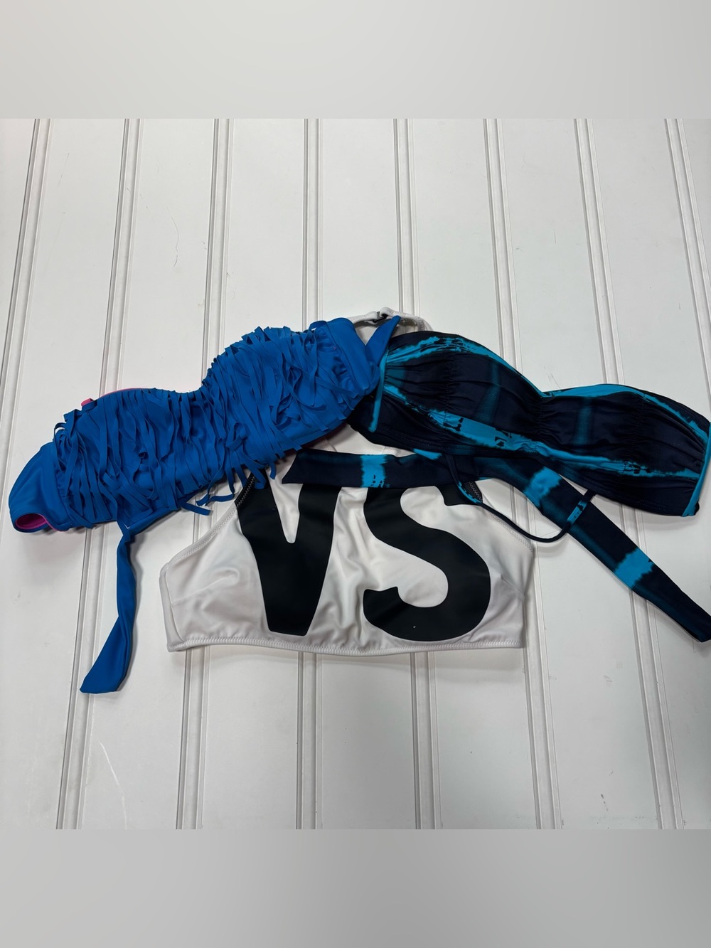 Women’s mixed brand swim top bundle Sz Medium